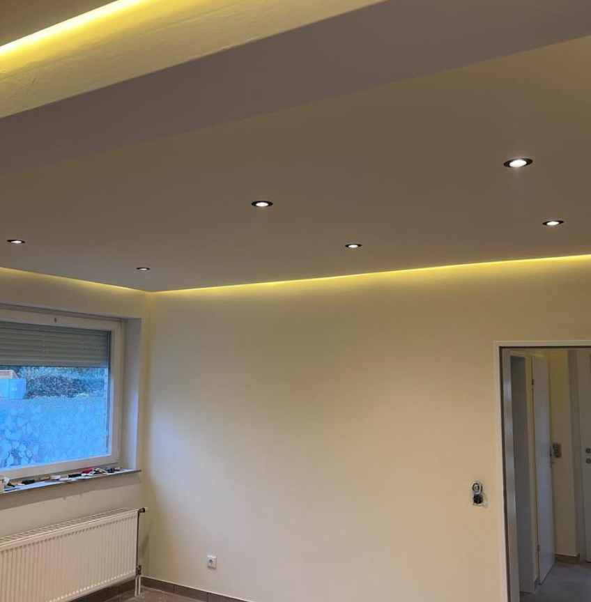 Trockenbau-Trennwand mit Q4-Spachtelung in Bremer Altbau